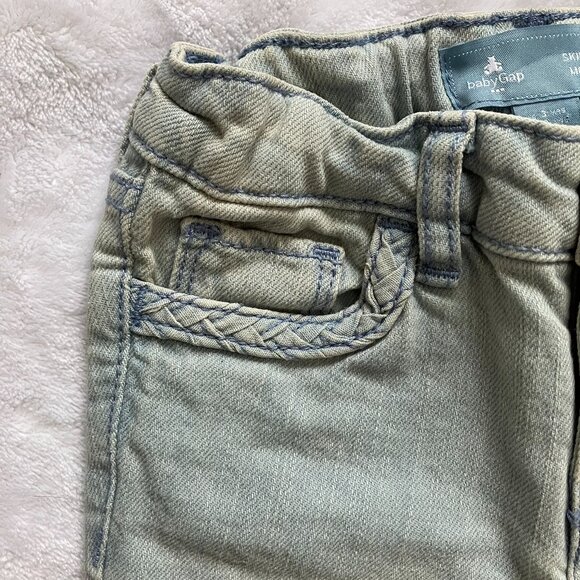 GAP Factory NWT Girls' Skinny Jeans Size 3T | Light Wash Denim Snap Closure - Picture 5 of 14